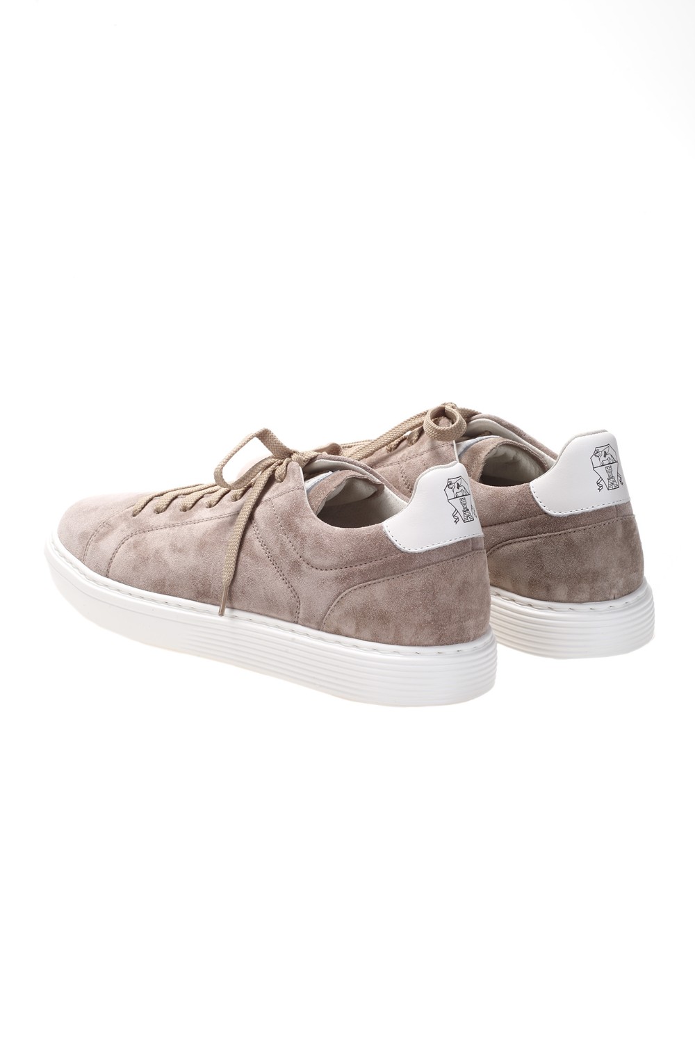 shop BRUNELLO CUCINELLI Saldi Sneakers: Brunello Cucinelli sneakers in nabuck Texture con suola in lattice.
Chiusura con lacci piatti in tessuto.
Fodera in pelle.
Battistrada in gomma TPU.
Fondo in gomma TPU.
Soletta estraibile.
Composizione: 100% pelle.
Fabbricato in Italia.. MZUSBBJ264-CT069 number 4094719